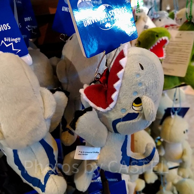 ジュラシックパークティラノぬいぐるみバッジ