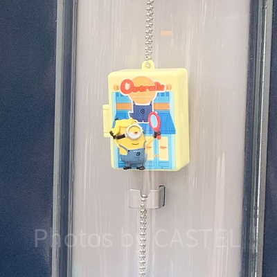 Overallsモチーフのキーチェーン