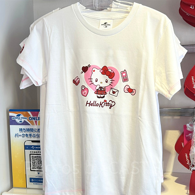 キティのTシャツ