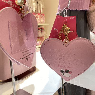 キティチケットホルダー