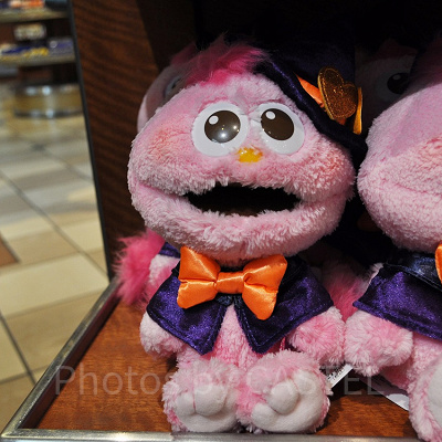 「KOWAKAWA　HALLOWEEN」モッピーぬいぐるみ