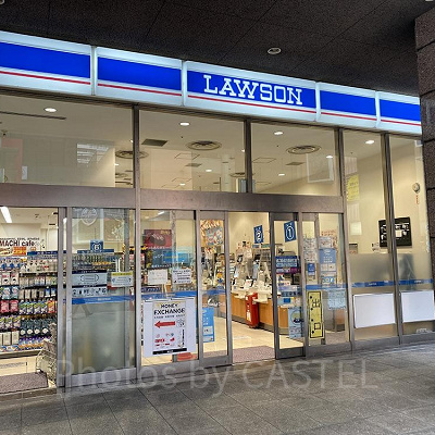 ユニバーサルシティ駅降りてすぐの場所にあるローソン