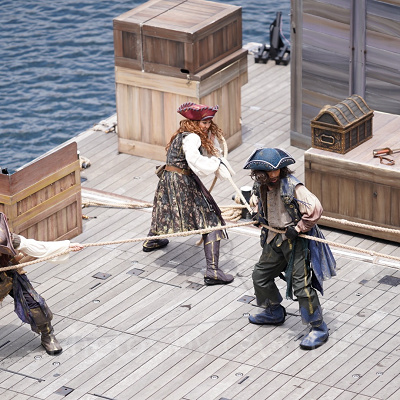 海賊たちと暑い夏を楽しもう！