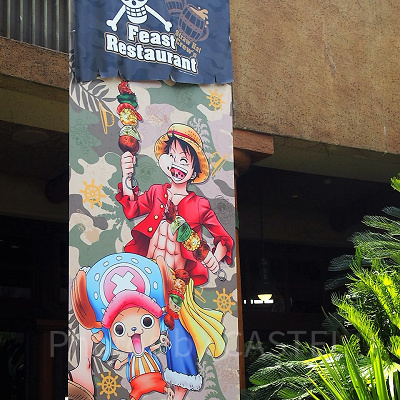 ワンピースグッズを身に着けてレストランに行こう！