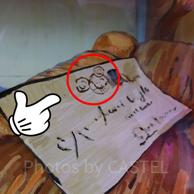 ②手紙の隅に隠れミッキー