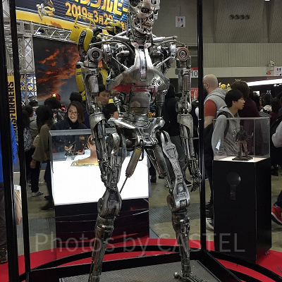 ターミネーターに登場するT-800の実物大フィギュア