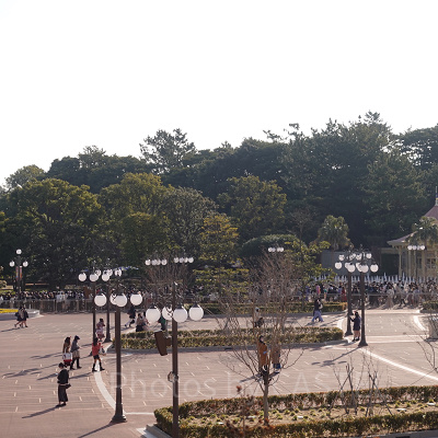 入園待ちの列／8:30