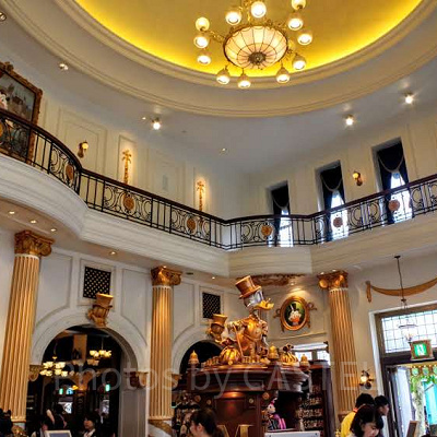 豪華な百貨店エリア