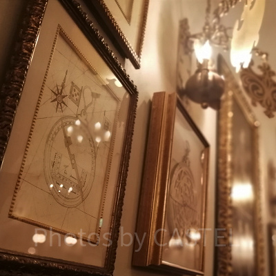 マゼランズ：食事席フロア内装