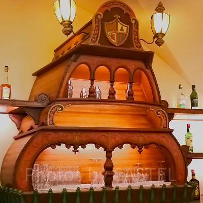 マゼランズ・ラウンジ