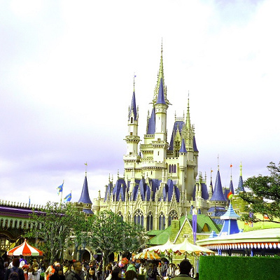 ディズニーランドに行く日が決まったら即予約！