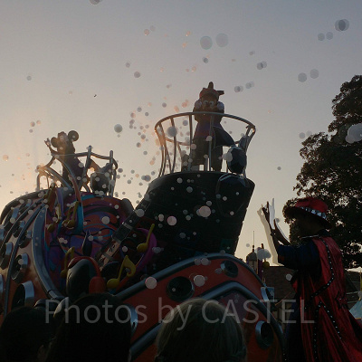 逆光になっていないかも要確認！