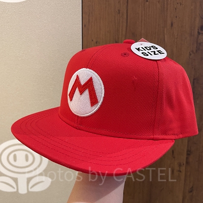 マリオのキャップ（つば赤）