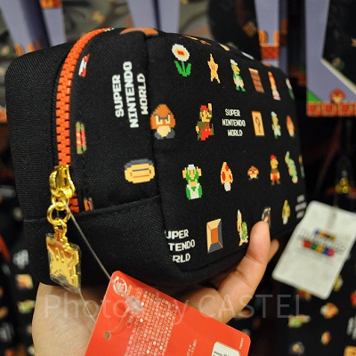 マリオキャラクターの総柄ポーチ