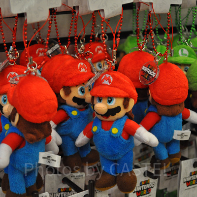マリオのぬいぐるみキーチェーン
