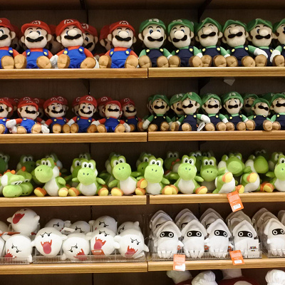 マリオのぬいぐるみ