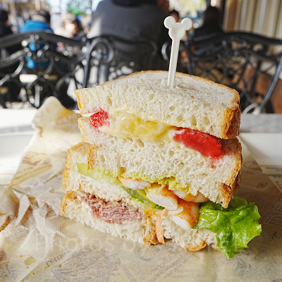 マルハイ・デリ・サンド