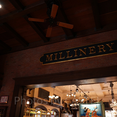 マクダックス・デパートメントストア　