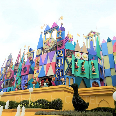 時報で動き出すからくり時計