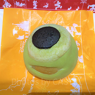 マイクをモチーフにしたメロンパン