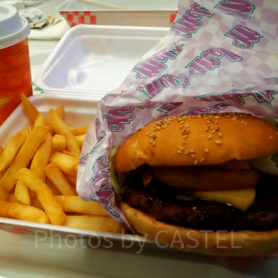 メルズドラインのハンバーガーセット
