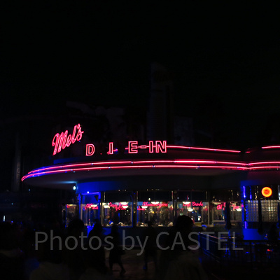 ハロウィーンの『メルズ・ドライブイン』