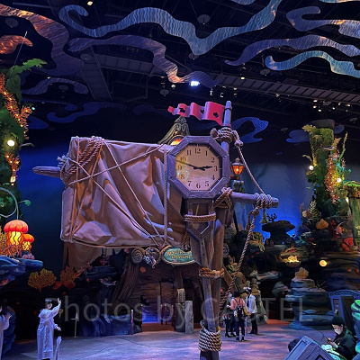 マーメイドラグーン隠れアリエル：トリトンズ・キングダム内