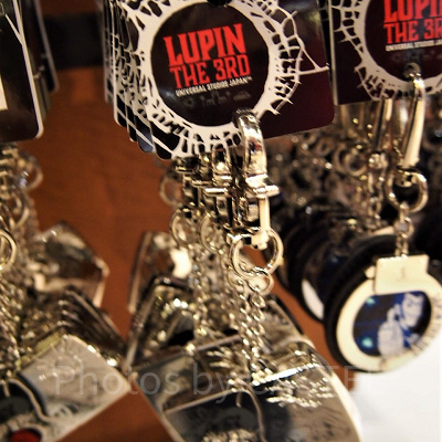 メタルキーチェーン