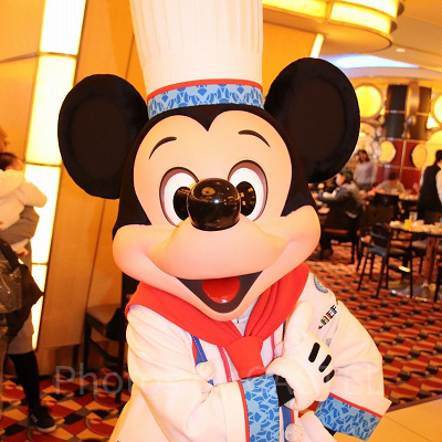 シェフ姿のミッキー