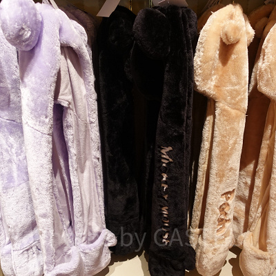 ミッキーブラックマフラー