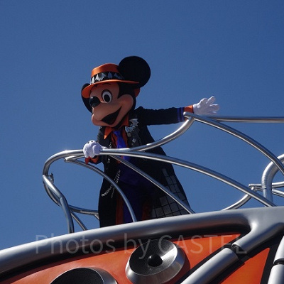 ハロウィンの衣装のミッキー