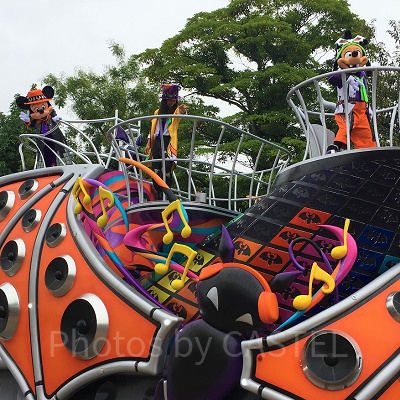 ミッキー&マックスのフロート