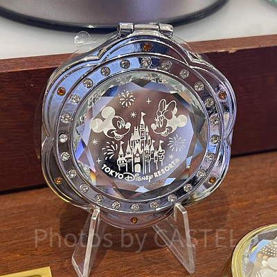 ミッキー&ミニーデザインのコンパクトミラー（お花型）