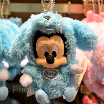 ミッキーぬいぐるみバッジ