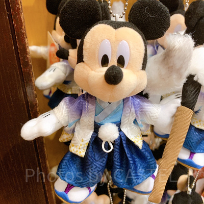 ミッキーぬいぐるみバッジ