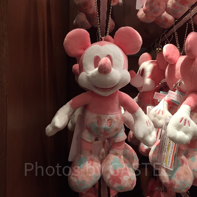 ミッキーぬいぐるみバッジ