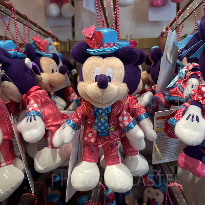 ミッキーぬいぐるみバッジ（ミニーのファンダーランドグッズ）