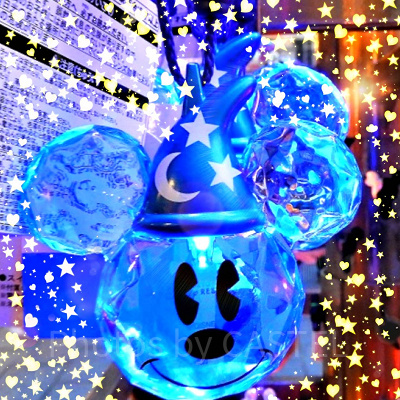 ミッキーの光るペンダント