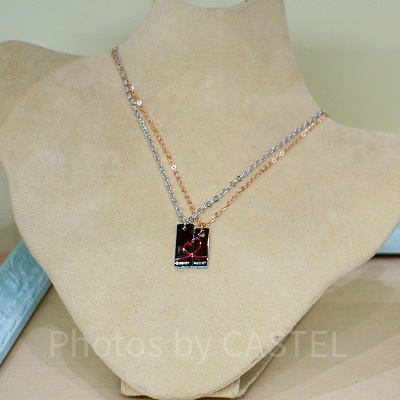 ミッキーのペアネックレス（ハートデザイン）