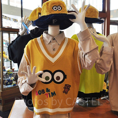 ミニオン「ボブ＆ティム」のニットベスト