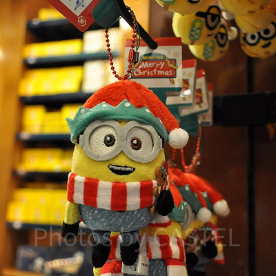 MINION MERRY CHRISTMASボブのぬいぐるみキーチェーン（ボールチェーン&ストラップ付）