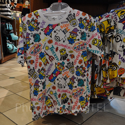 ミニオン「MINIONS MAYHEM TRICK」総柄Tシャツ（柄小さめ）