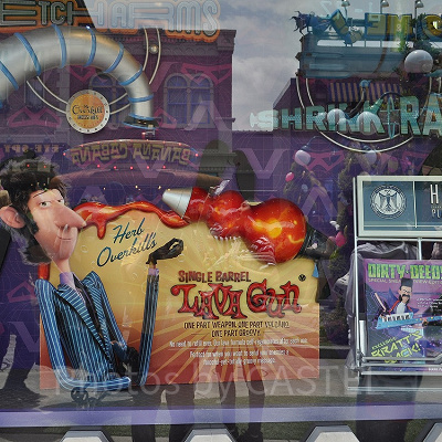 ミニオンパークのショーウインドウ／USJ