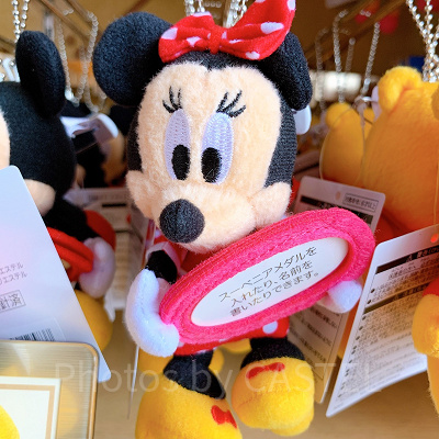 ミニーぬいぐるみバッジ