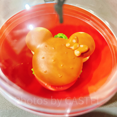 ミニーちゃんのハンバーガーのカプセルトイ