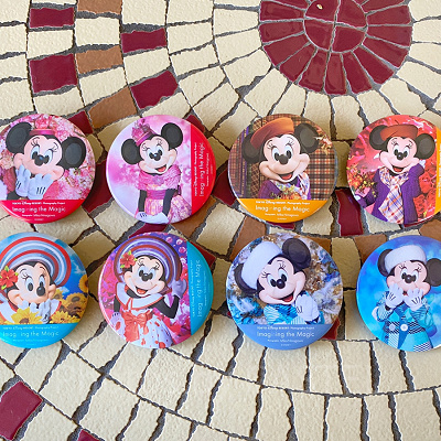 ディズニーガチャガチャ：ミニーのスタイルスタジオカンバッジ