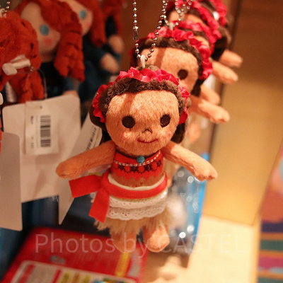 モアナぬいぐるみバッジ