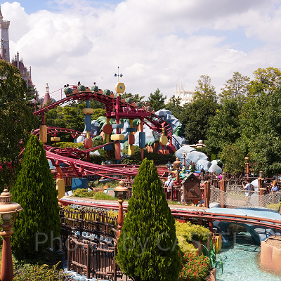 乗れるアトラクションが増えてきます