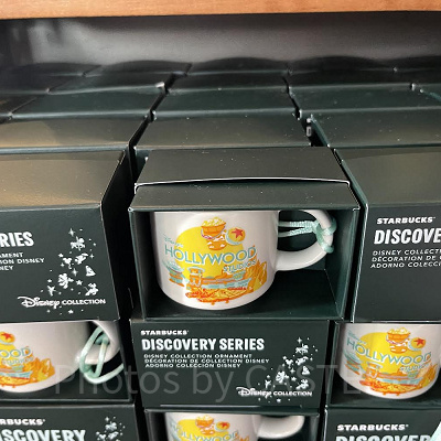 ハリウッドスタジオデザインのマグカップ型オーナメント