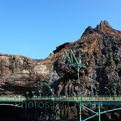 ミステリアスアイランド